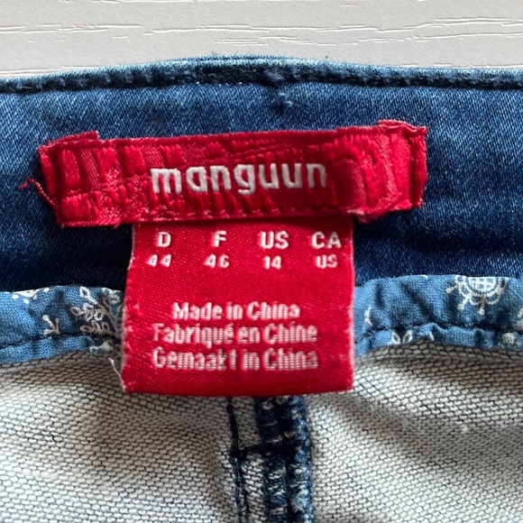 Waist 18-19” rise 9 1/2” inseam, 31 manguun jeans - Picture 2 of 6